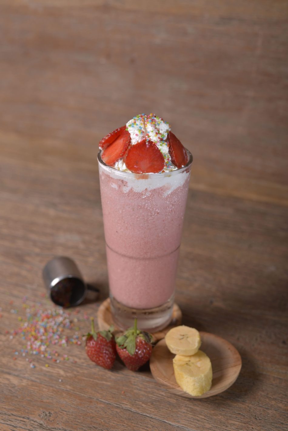 Banana Berries Milkshake